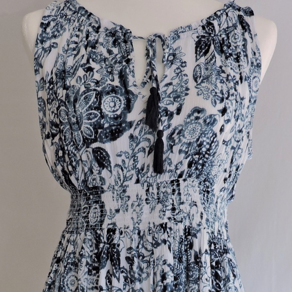 Bila Dresses & Skirts - Bila Boho Gauzy Floral Blue White Dress Sleeveless